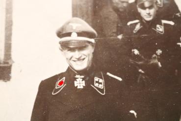 Preview: altes Pressefoto ?  Ritterkreuzträger   SS-Sturmbannführer Christian Tychsen